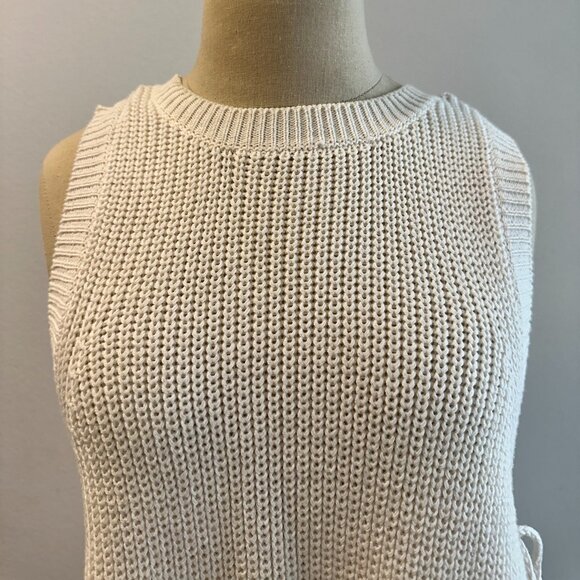 Forever 21 Open Side Tie Sleeveless Sweater Top - Picture 2 of 5
